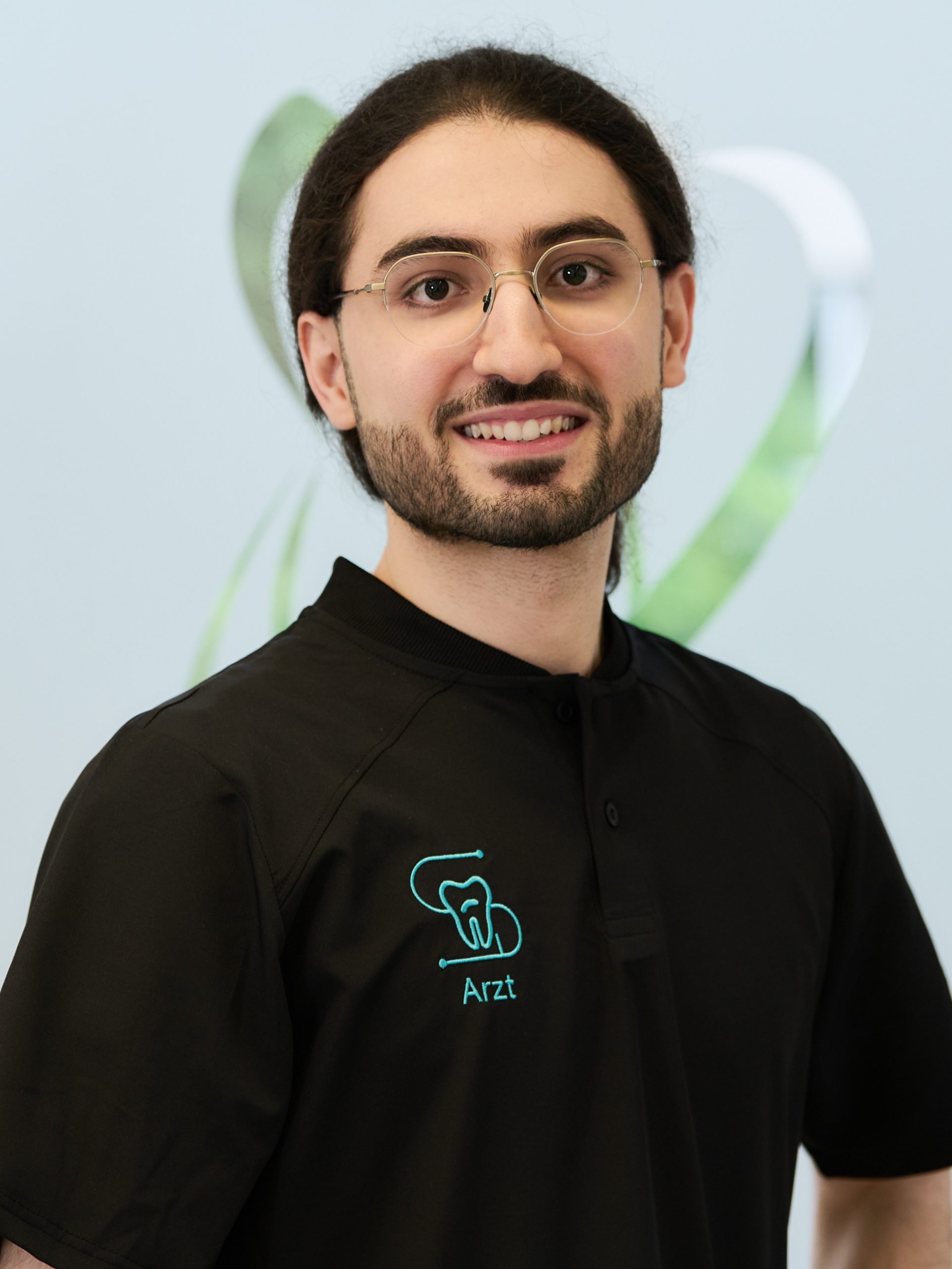 Zahnarzt Herr TAIFOUR